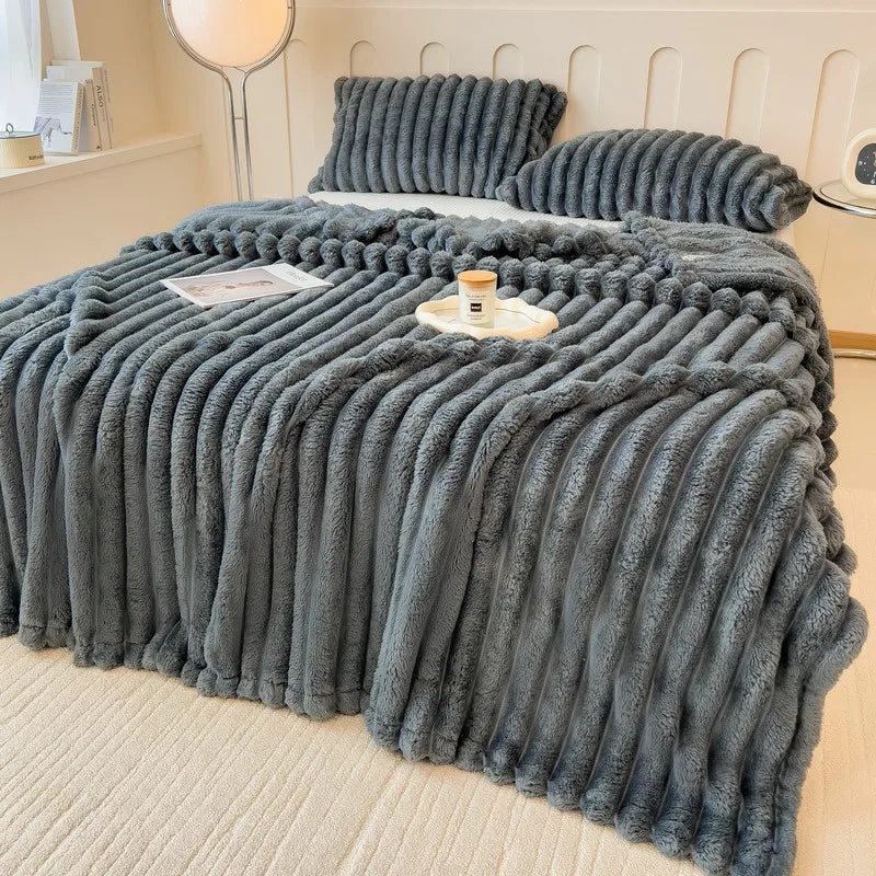 Luxurious Faux Rabbit Fur Blanket for Couch and Bed