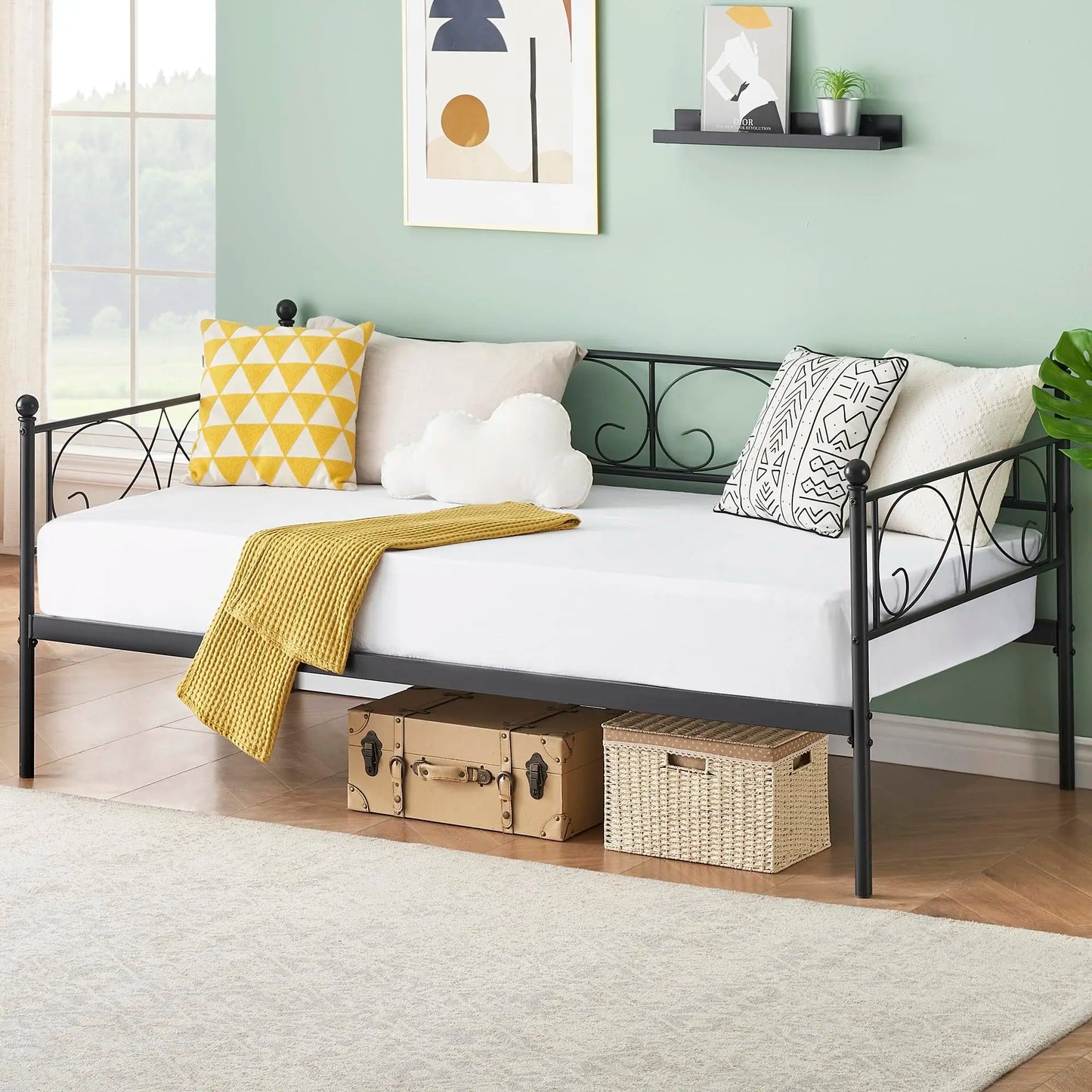 Studyset CN Daybed Frame With Metal Slats And Headboard