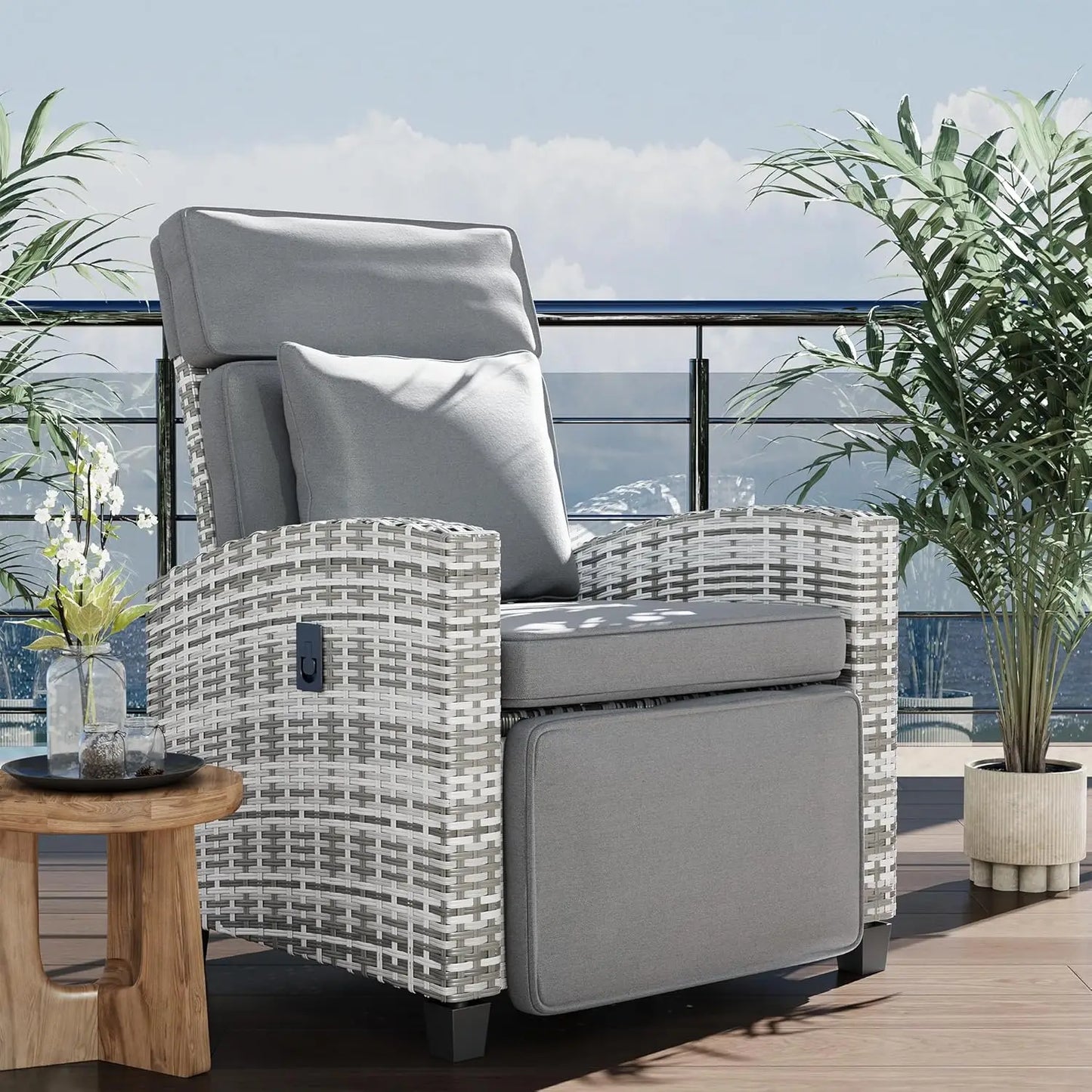 HiMISS Outdoor Wicker Recliner Chair With Cushion And Adjustable Back