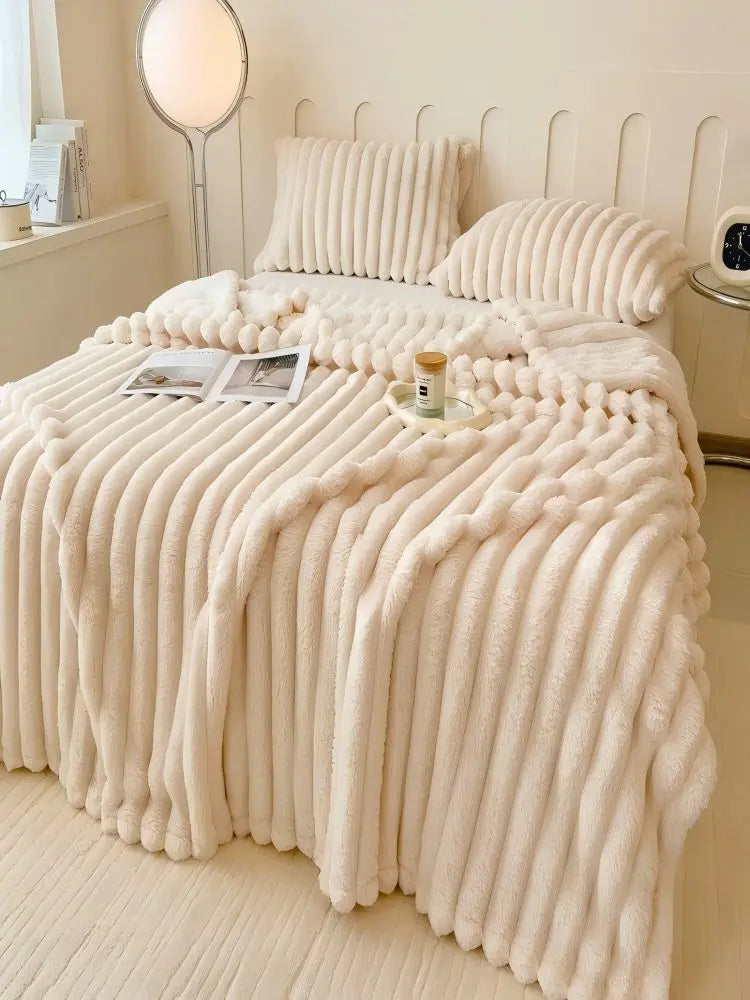 Luxurious Faux Rabbit Fur Blanket for Couch and Bed