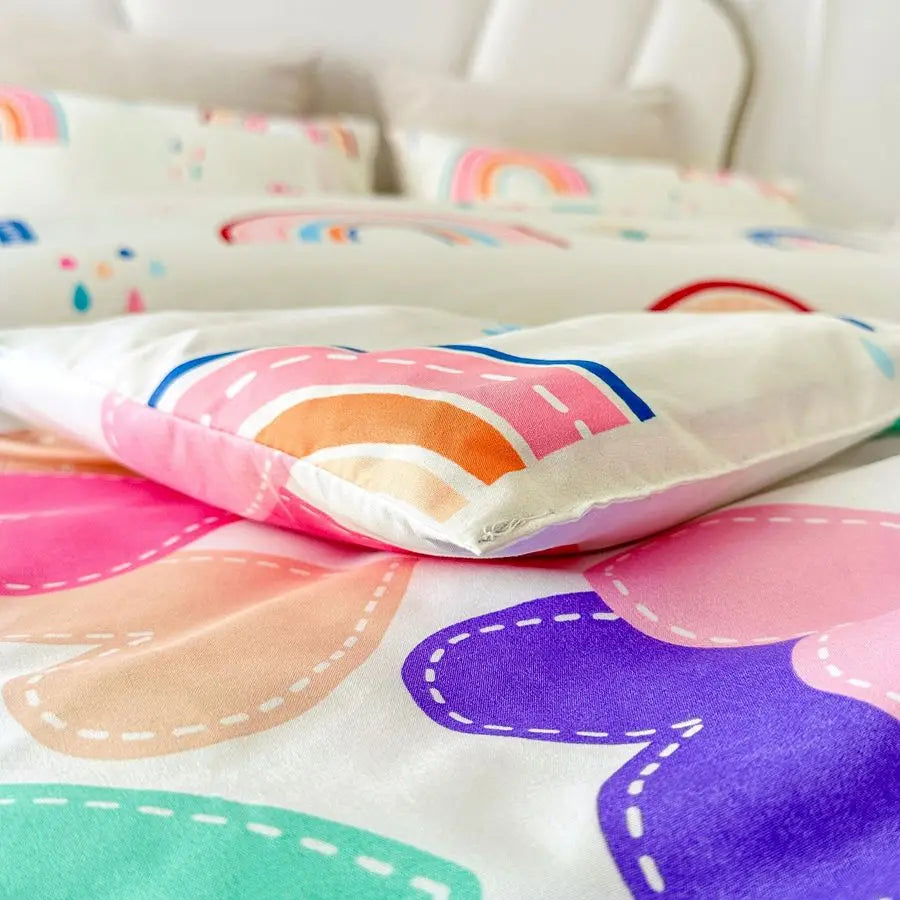 Lightweight Rainbow Comforter Set With 2 Pillow Covers