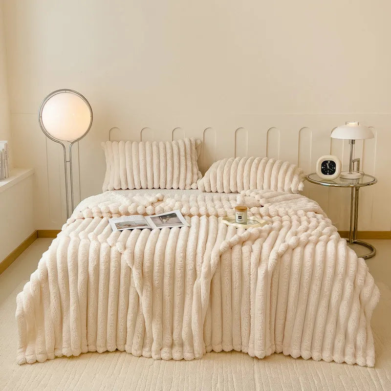 Luxurious Faux Rabbit Fur Blanket for Couch and Bed